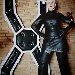 Mistress Helen Bates - Foto Nr. 6