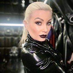 Victoria Violence - Foto Nr. 11