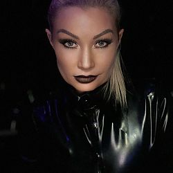 Victoria Violence - Foto Nr. 6