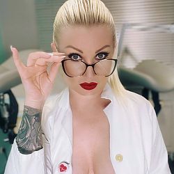 Victoria Violence - Foto Nr. 4